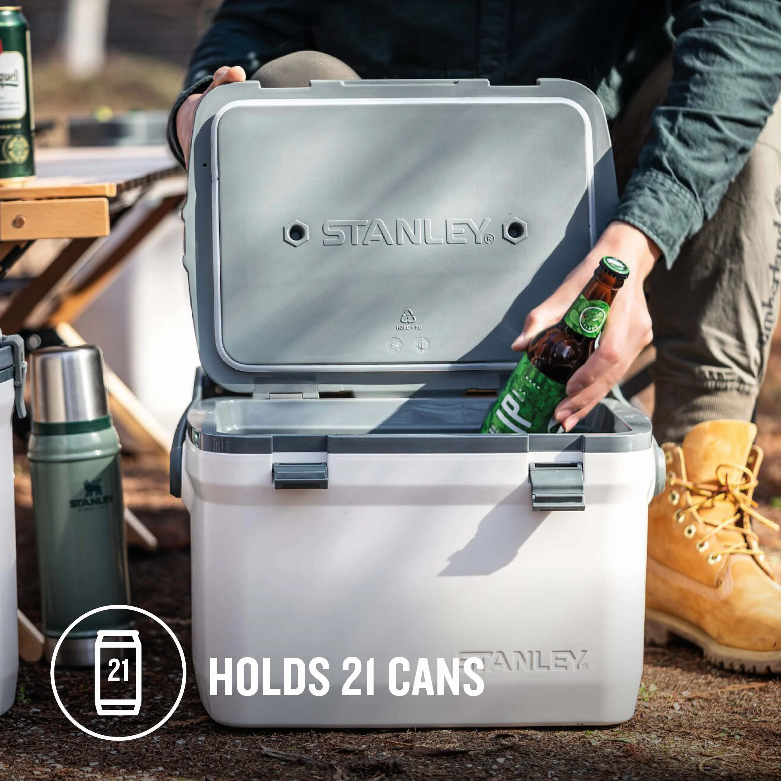 Stanley 1913 Adventure Outdoor Cooler - Podwójne ścianki z izolacją piankową - Bez BPA - Chłodziarka skrzyniowa - Trwała lodówka kempingowa - Wytrzymała lodówka turystyczna